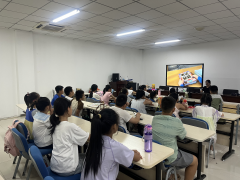 孩子们挑选喜爱的册本